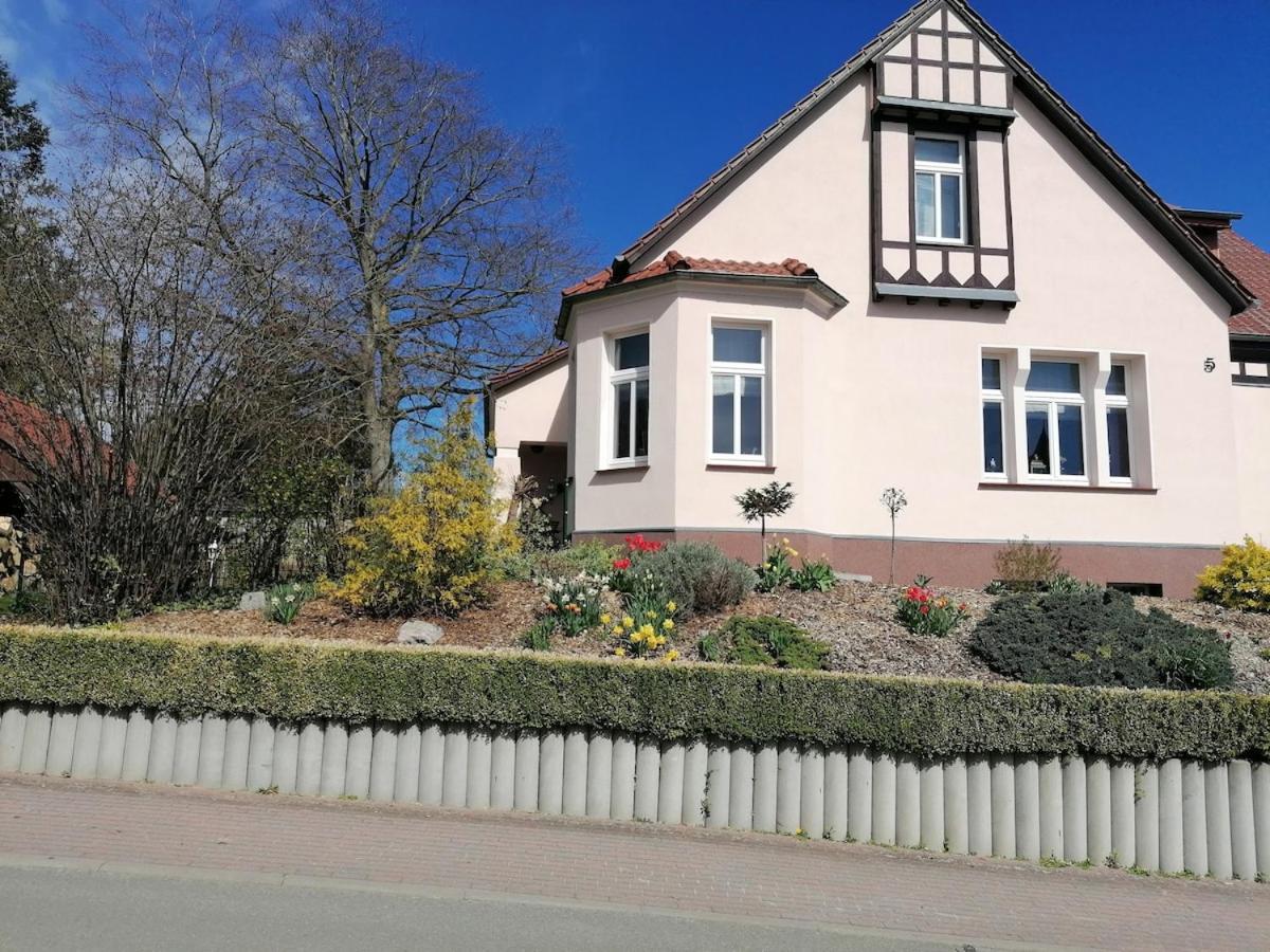 Ferienwohnung Glueck Am See Штернберг Экстерьер фото
